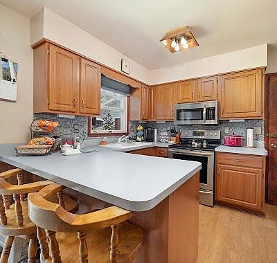 4th image of 20801 S Sarver Dr