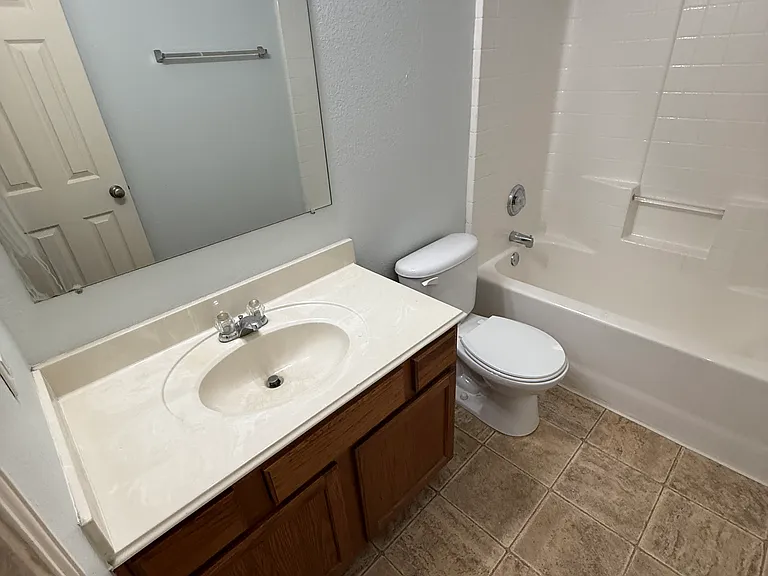 2417 Forest Creek Dr — Photo 16