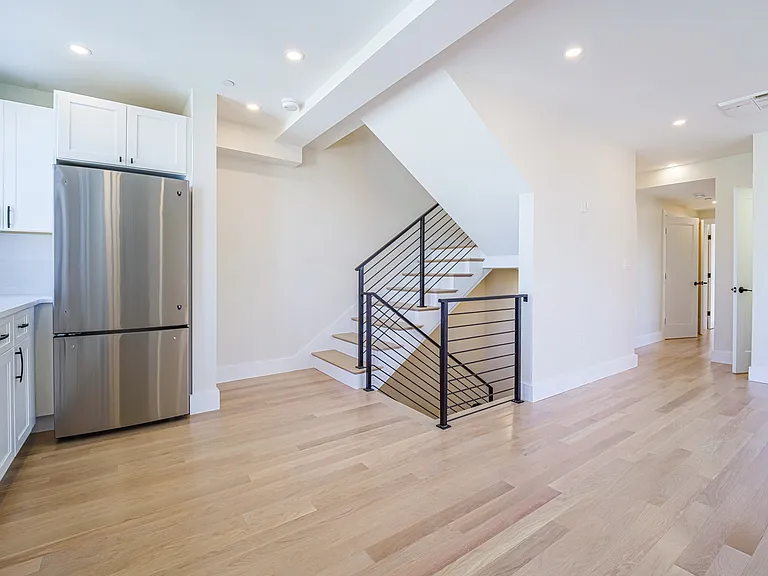 59 Gove St #4 — Photo 4