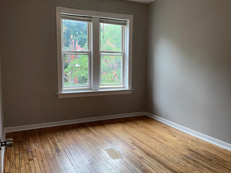 13 N Pine Ave #2 — Photo 6