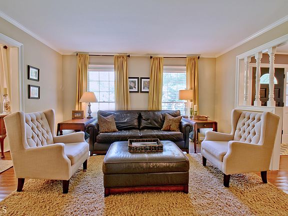 4th image of 203 Pinemount Dr