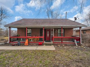 607 S Emmertsen Rd, Racine, WI 53406