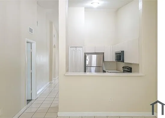 2755 SE 16th Ave #207 — Photo 8