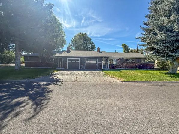 297 SE Fairview St, Prineville, OR 97754