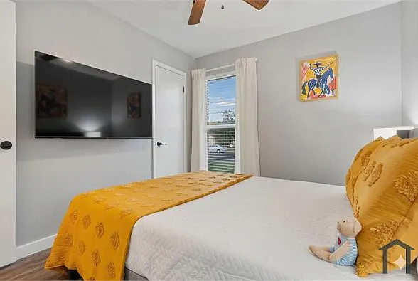 3915 Hillside Dr — Photo 12
