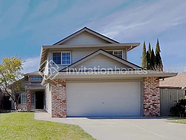4917 Dillon Cross Way — Photo 1