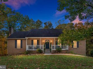 248 Antietam Dr, Falling Waters, WV 25419