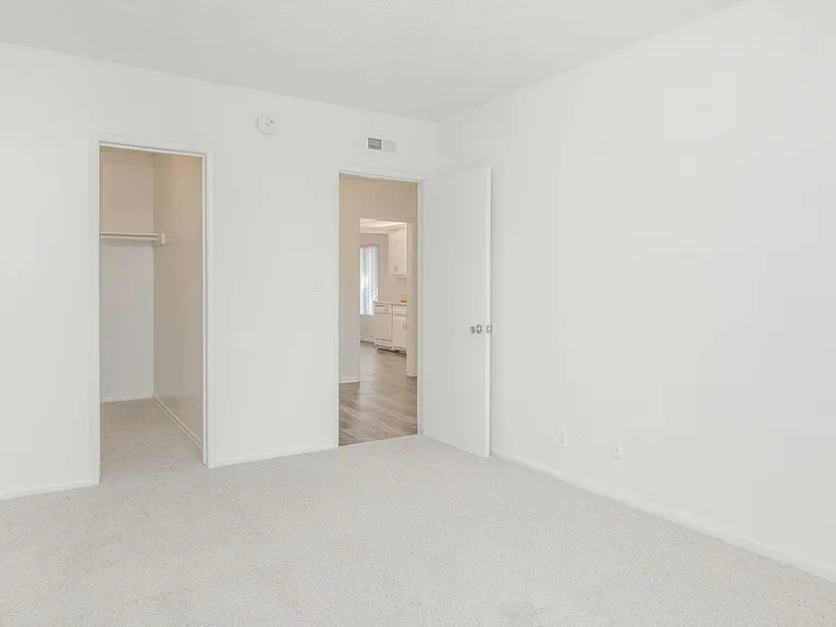 Orleans Apartment Homes — Photo 24