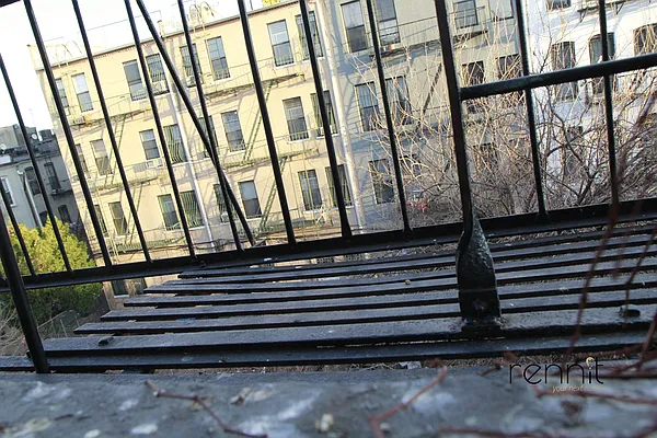 Rented by Rennit Inc. | media 10