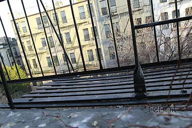 Rented by Rennit Inc.