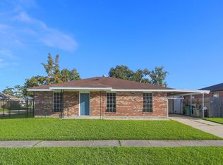 2832 Victoria Dr, Marrero, LA 70072