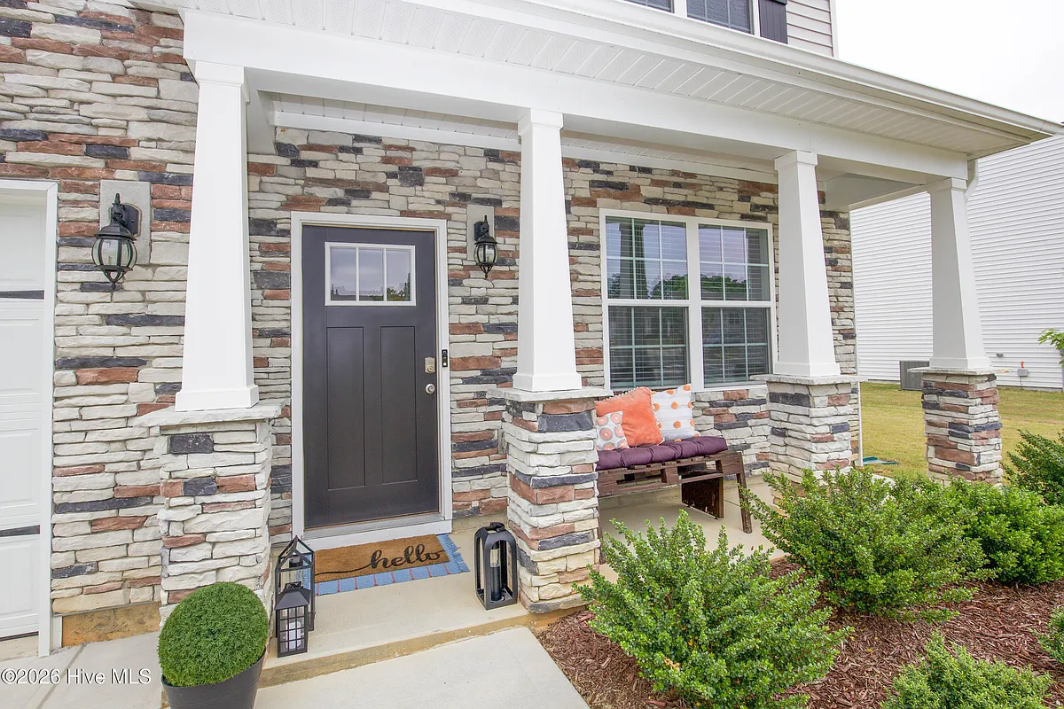Building Photo - 1179 Misty Creek Dr