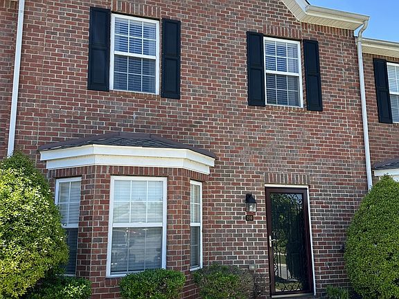 2nd image of 1040 Charlie Daniels Pkwy #210