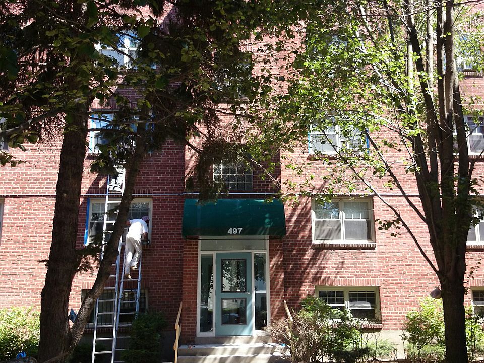 2nd image of 497 Washington St APT 1
