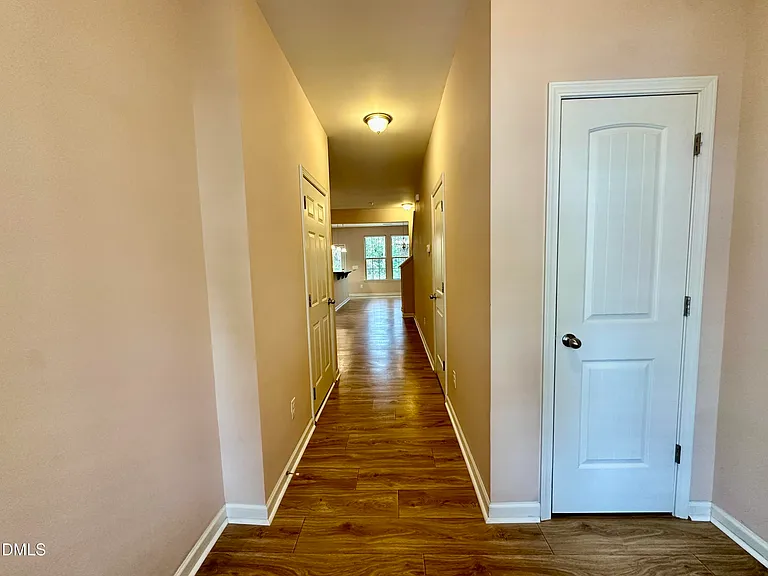 1415 Montonia St — Photo 3