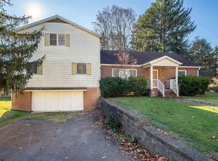 1053 Takoma St, Morgantown, WV 26505