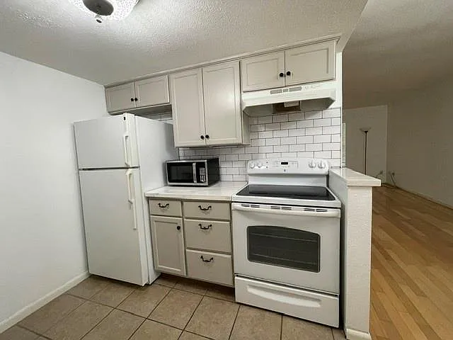2350 Bering Dr #72 — Photo 8