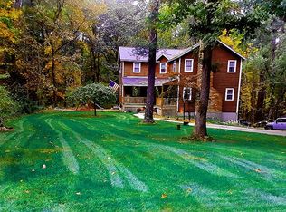 8 Winding Hollow Rd, Hudson, NH 03051