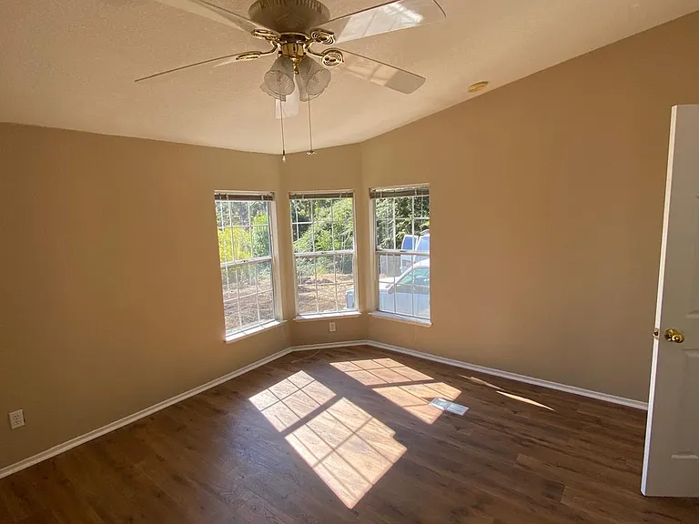 23 McCormick Rd — Photo 61