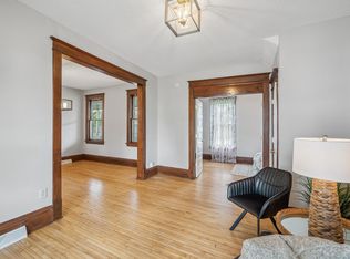 909 22nd Ave NE, Minneapolis, MN 55418