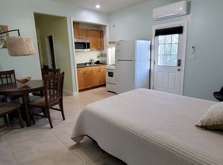 5811 Crystal Rd, Tampa, FL 33615