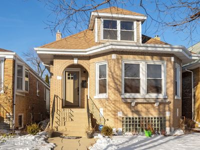4550 W Wellington Ave, Chicago, IL, 60641