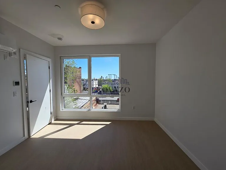 74 Webster St #2C — Photo 8