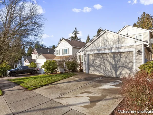 38839 Cascadia Village Dr, Sandy, OR 97055