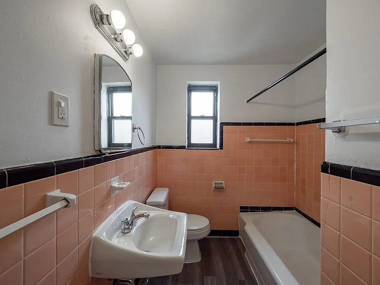 5540 5th Ave — Photo 31