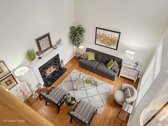 3rd image of 5117 Creek Dr