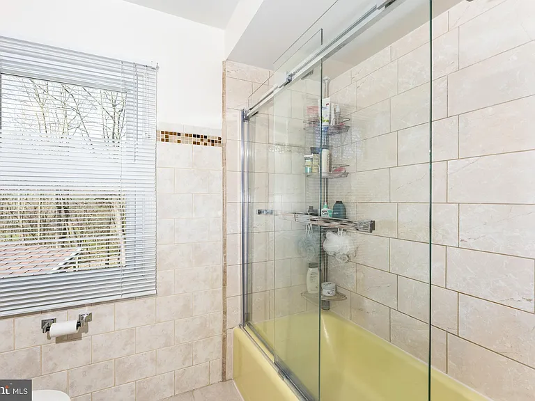 9129 Wandering Trail Dr — Photo 24