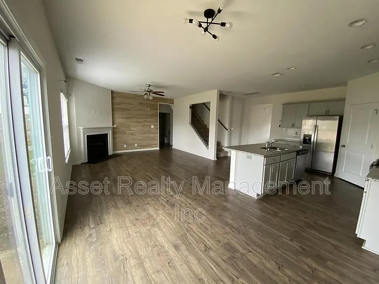 4420 Blackberry Trellis Ln — Photo 6