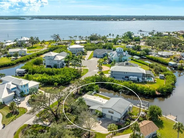 333 Sally Lee Dr, Ellenton, FL 34222