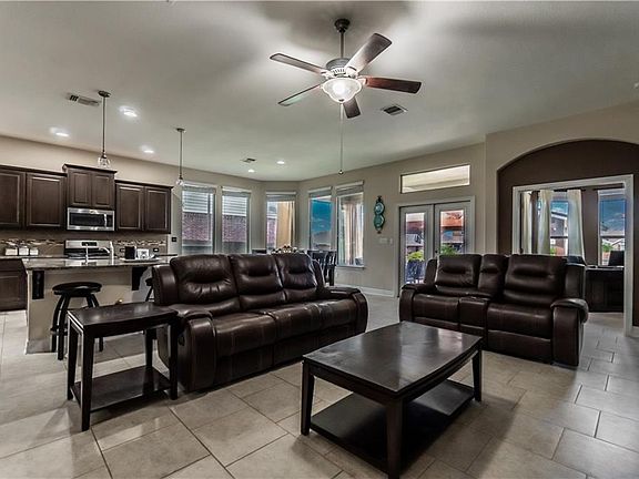 5th image of 110 Tangerine Dr