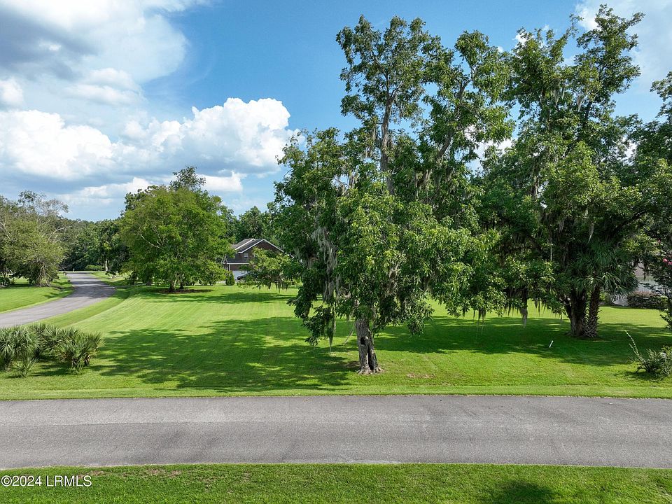 1st image of 31 Seabrook Point Drive