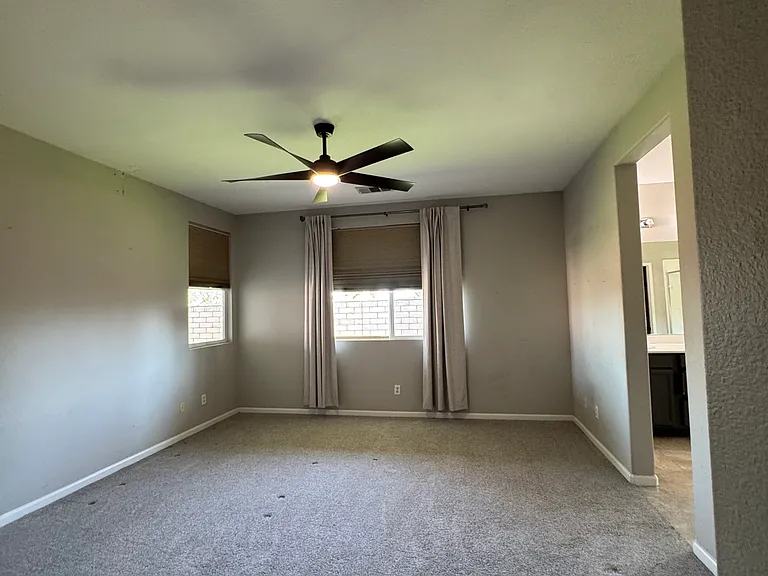 80129 Peak Forest Dr — Photo 7