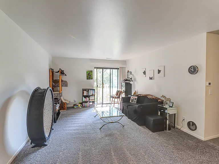 LaFonda Apartments — Photo 12