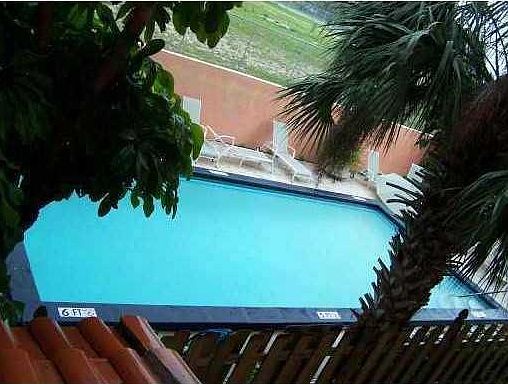 5th image of 505 NE 30th St APT 301