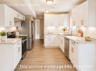 32763 6th Ave, Mission, BC V2V 1Y8