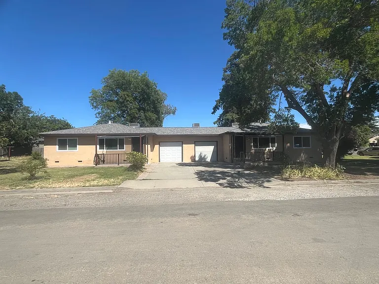 16881 Antelope St — Photo 3