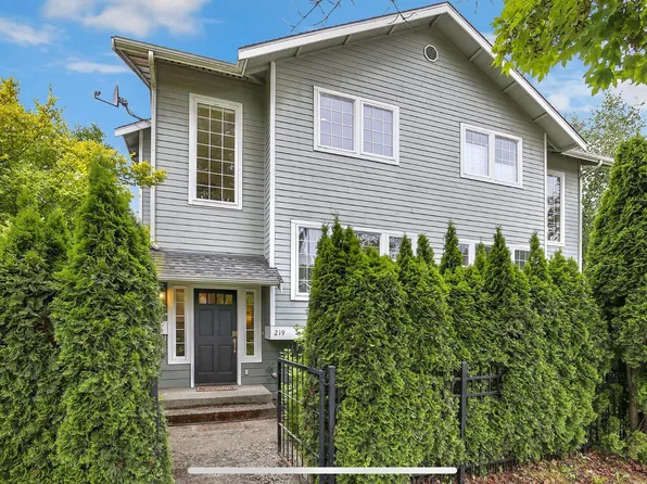 219 23rd Ave, Seattle, WA 98122