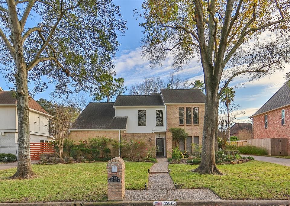 1st image of 15815 River Roads Dr