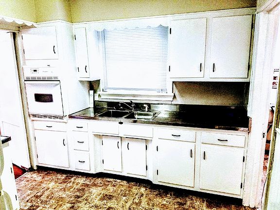 5th image of 1303 Hamilton Blvd