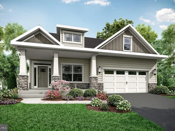 107 Eagle Dr, Broomall, PA 19008