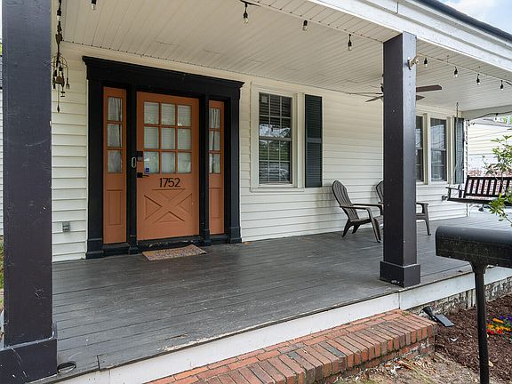 3rd image of 1752 Kissingbower Road