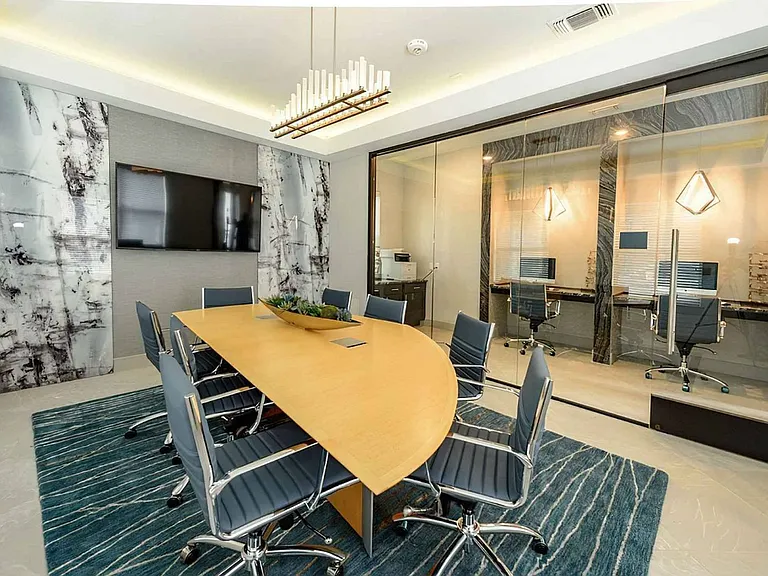 Regency Park Residences — Photo 13