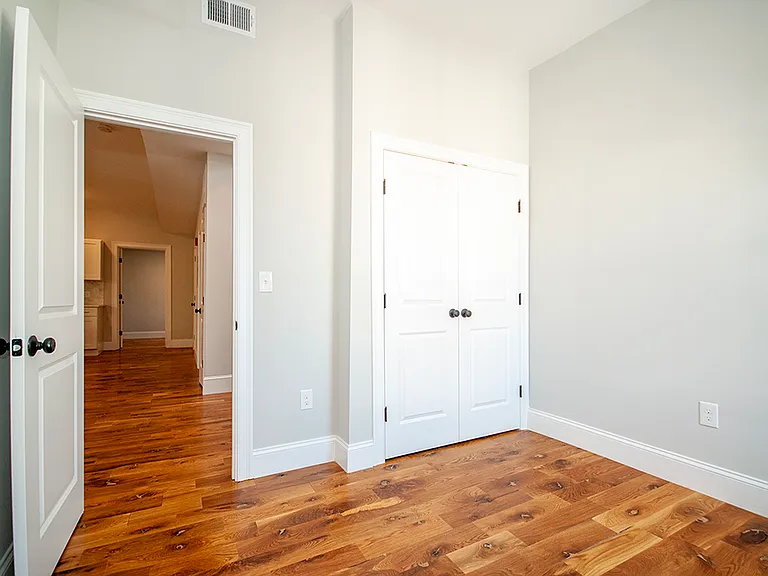 205 Marion St #3 — Photo 6
