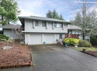 2926 Bluegrass Way, West Linn, OR 97068