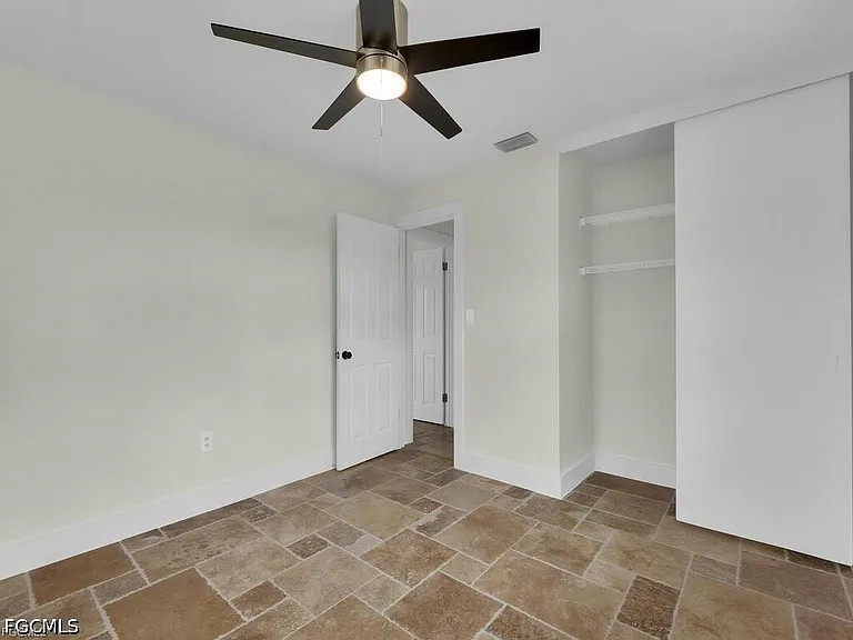 2224 Aldridge Ave — Photo 14