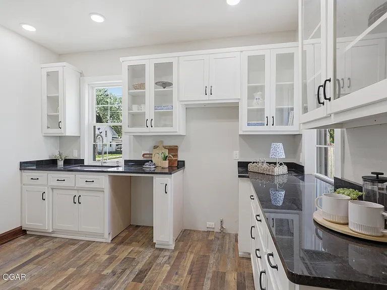 402 N Wall Ave — Photo 33